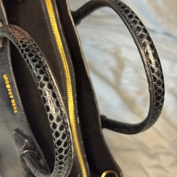 🐍 Michael Kors Genuine Snakeskin Tote – Black (RARE) - Picture 12 of 13